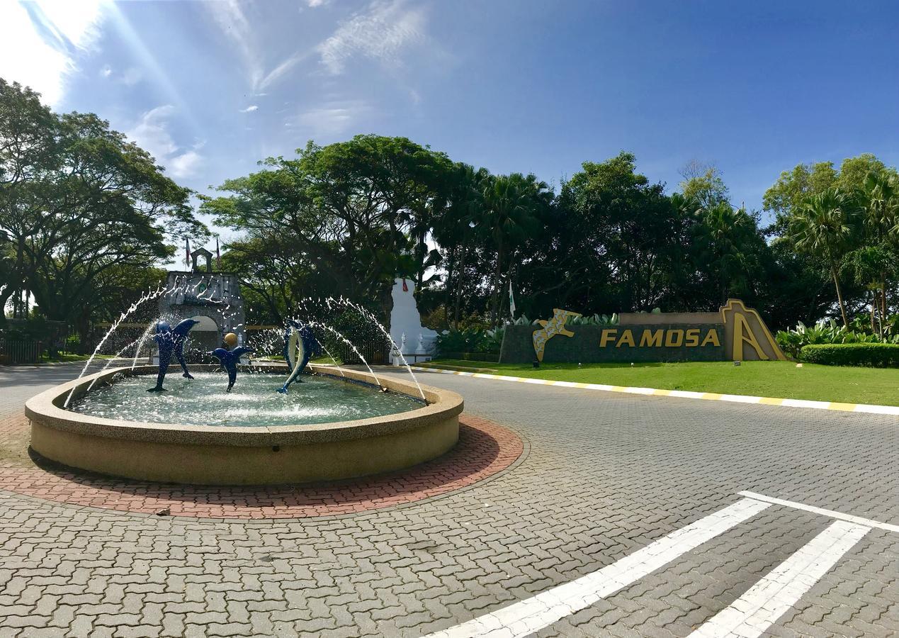 Melaka Afamosa Resort D'Amour Comfortable And Healing With Theater Projector Private Villa With Garden View Swimming Pool Seasonal Christmas Theme Pokój zdjęcie